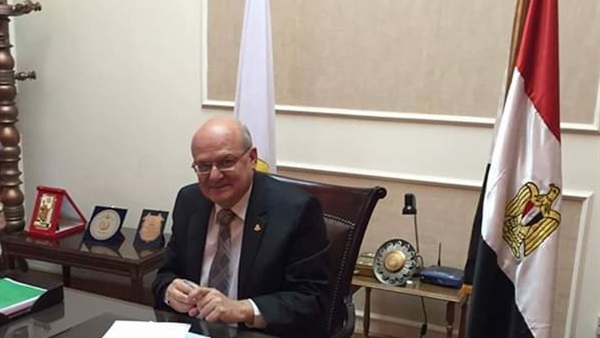 الدكتور خالد عبد