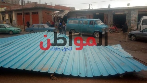 عاصفة رملية بالبحيرة