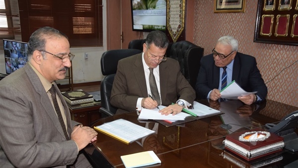 سد عجز المدرسين بمركز