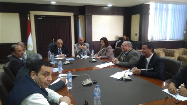 الدكتور عزالدين أبوستيت