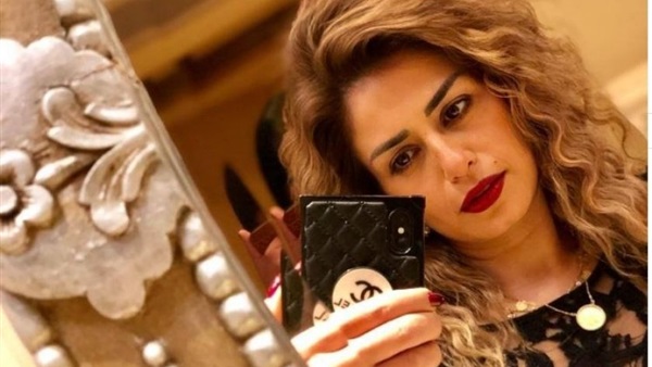منة فضالي في ورطة