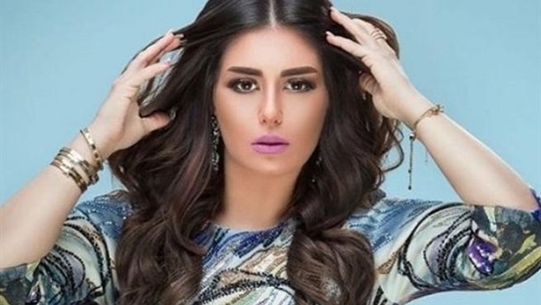 منة فضالي