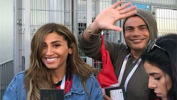 عمرو دياب و دينا