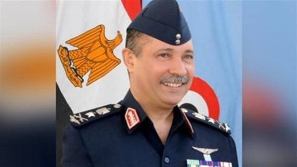وزير الطيران المدني