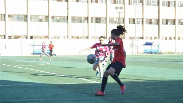 سيدات الطيران