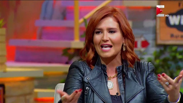 الفنانة هنا شيحة