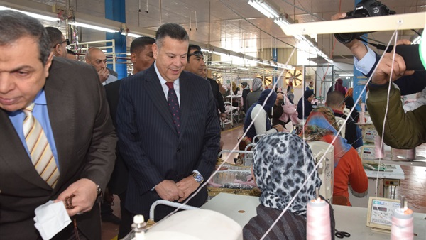 جانب من زيارة محافظ