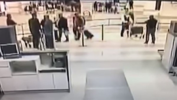 مشاجرة فى مطار الحريرى