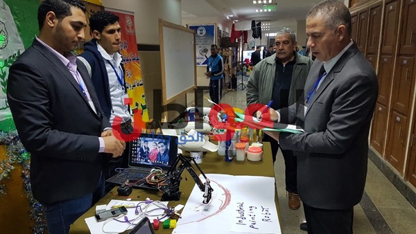 أسبوع شباب الجامعات