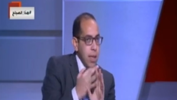 الدكتور عمرو سالم