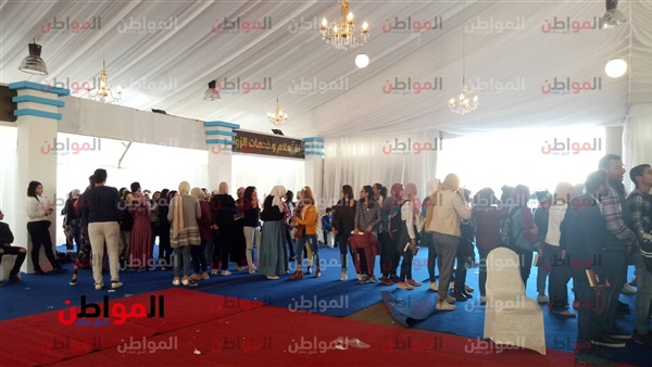 إقبال على حفل توقيع