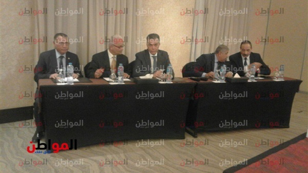 وزير النقل خلال لجنة