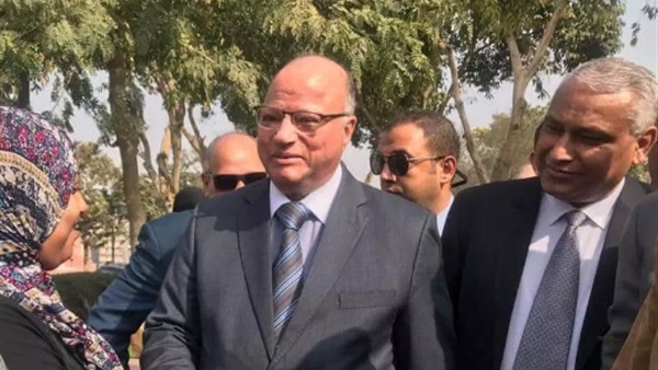 محافظ القاهرة ومدير