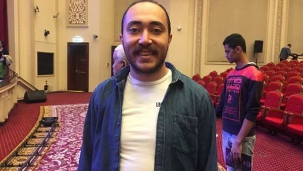 مساعد مخرج مسرحية