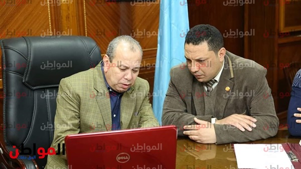 المحافظ والدكتور
