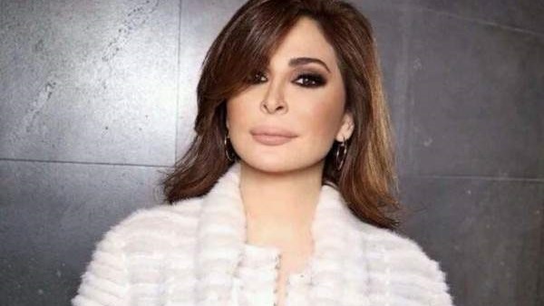 الفنانة إليسا