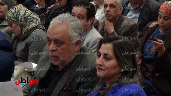 أشرف زكي نقيب المهن