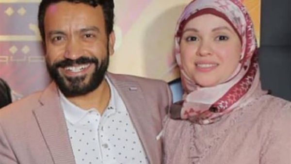 سامح حسين وزوجته