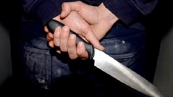 ضبط حلاق طعن خالته