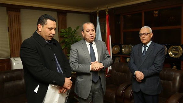 مبادرة 100 مليون