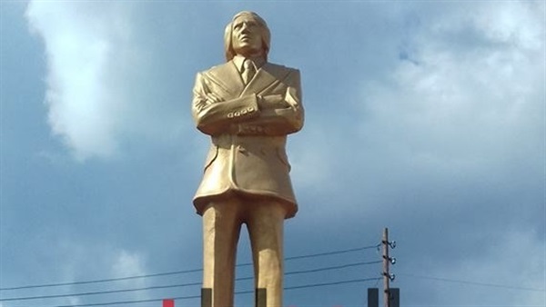 نقل تمثال العندليب