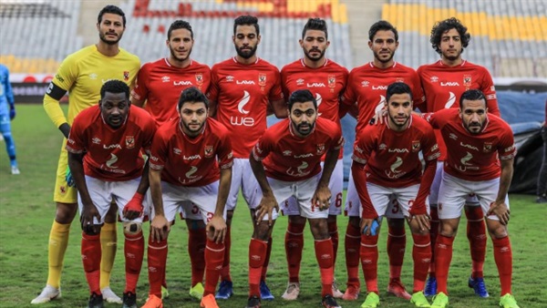 لاعبو الأهلي
