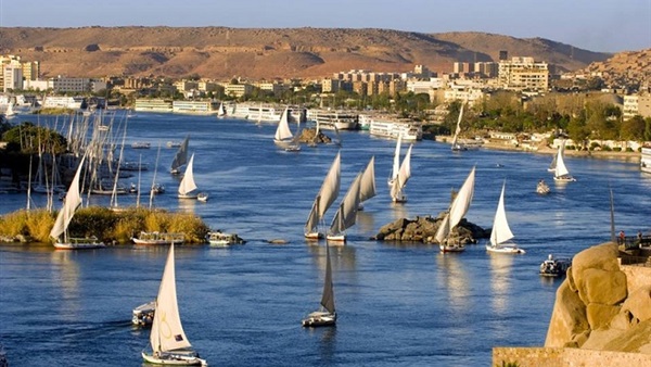 منتدى الشباب العربي