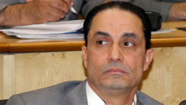 سامى عبدالعزيز أستاذ