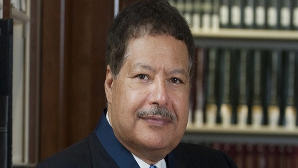 العالم الراحل أحمد