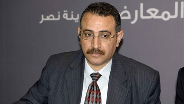 الدكتور طارق فهمي