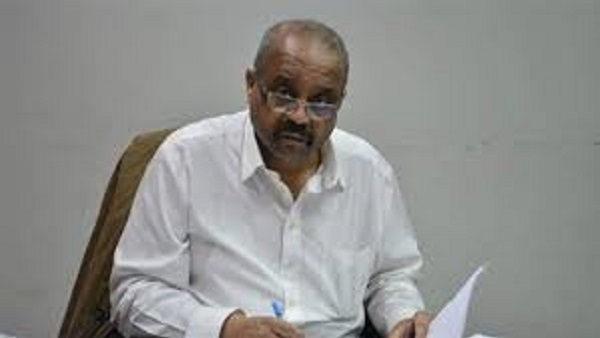 خالد كامل