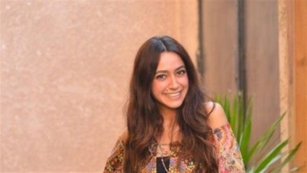 الفنانة هند عبد