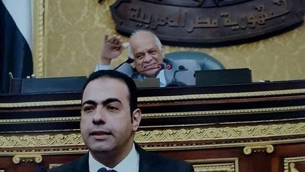 النائب محمود حسين