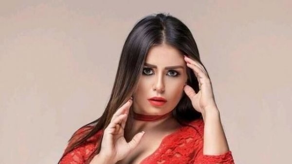 منة فضالي