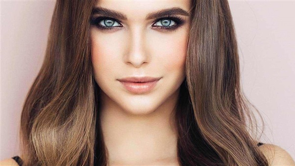 لون المشروم بلوند