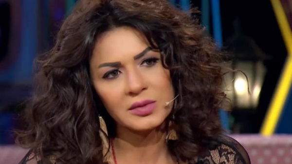 الفنانة نجلاء بدر