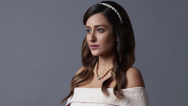 الفنانة أمينة خليل