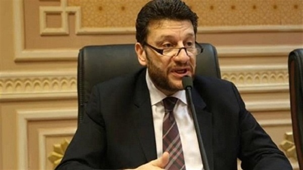 عمرو المنير يكشف