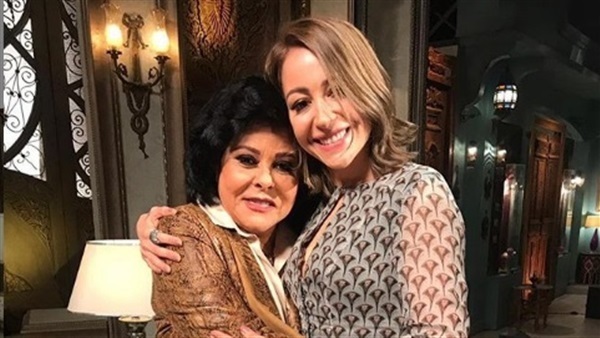 منة شلبي في صاحبة