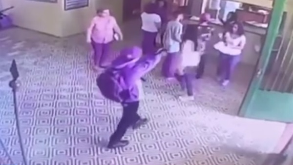 هجوم مسلح على مدرسة