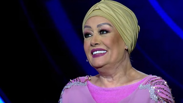 الفنانة هالة فاخر