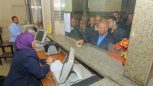 وزير النقل كامل الوزير