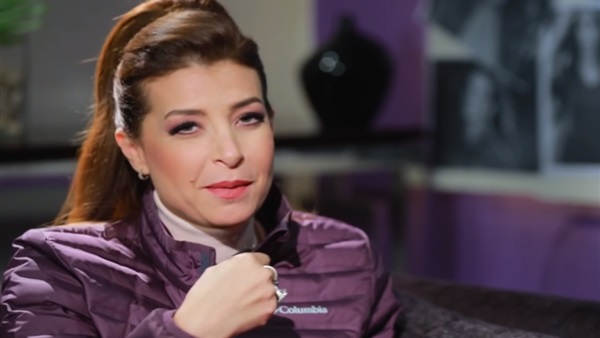 منال سلامة في أون