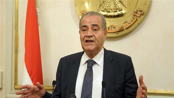 وزير التموين يزور