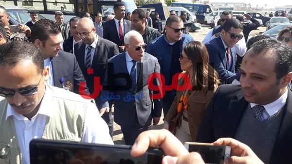 وزيرة الاستثمار تزور
