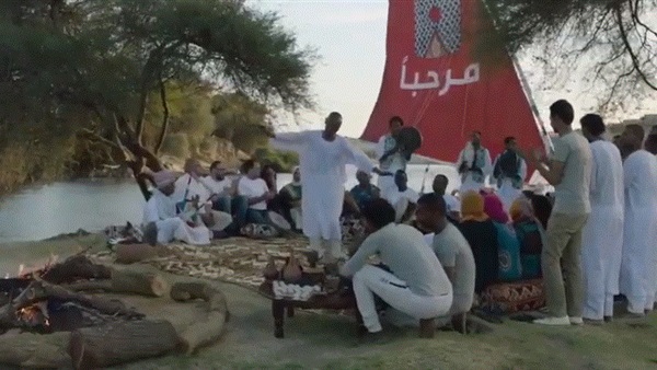 ملتقى الشباب العربي