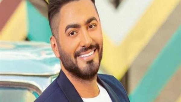 الفنان تامر حسنى