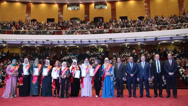 مهرجان الأم المثالية