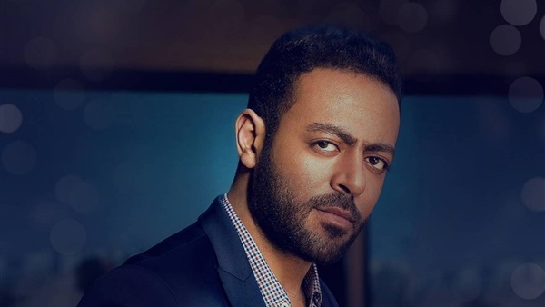 الفنان تامر عاشور