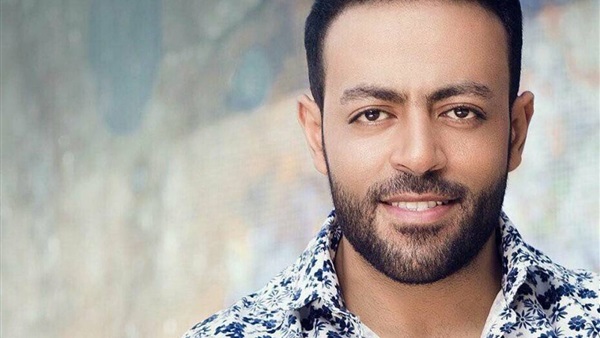 الفنان تامر عاشور